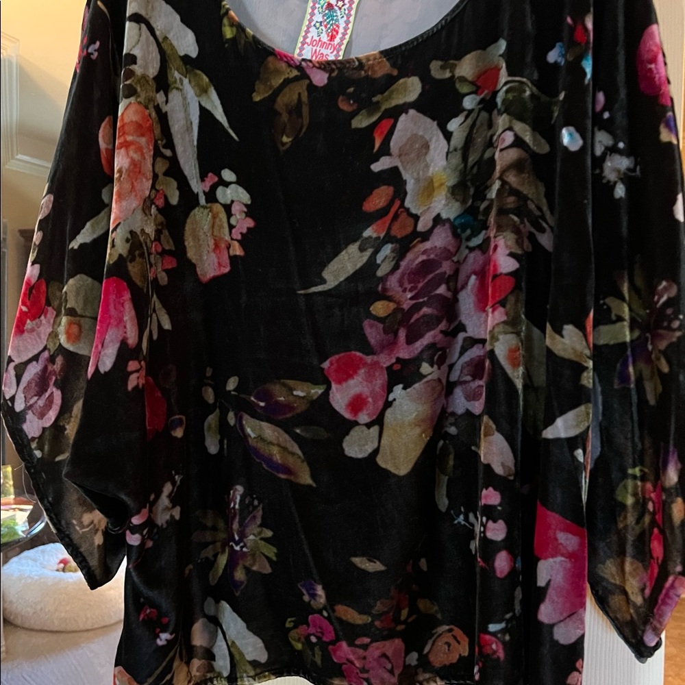 JOHNNY WAS VELVET TOP-SZ. LARGE